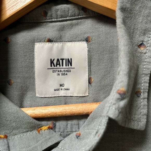 Katin Men’s Sage Short Sleeve Button-Up Shirt M Micro Print Casual Surf Style - Picture 3 of 9